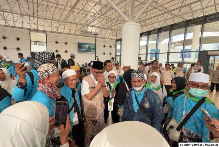Lepas Kloter UPG 10, Menhaj Instruksikan Petugas Tetap Siaga Hingga Akhir