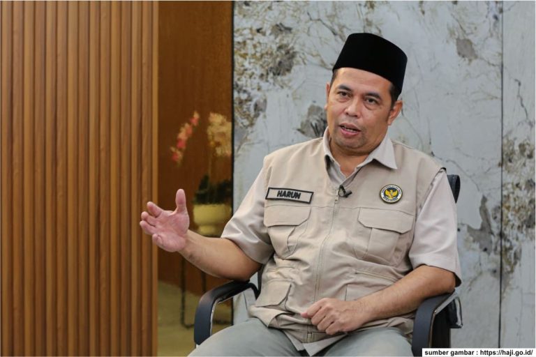 Kemenhaj Usut Penelantaran Jemaah Umrah di Jeddah, Izin PPIU Terancam Dicabut